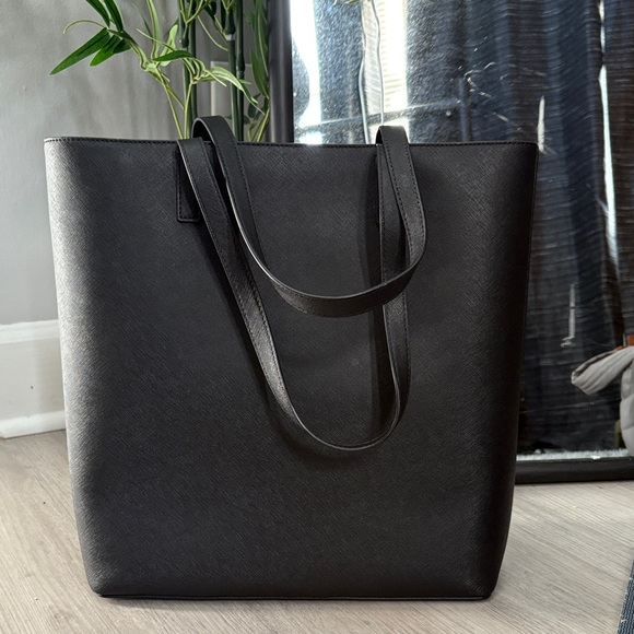 Cole Haan Sleek Black Leather Handbag - Picture 4 of 5